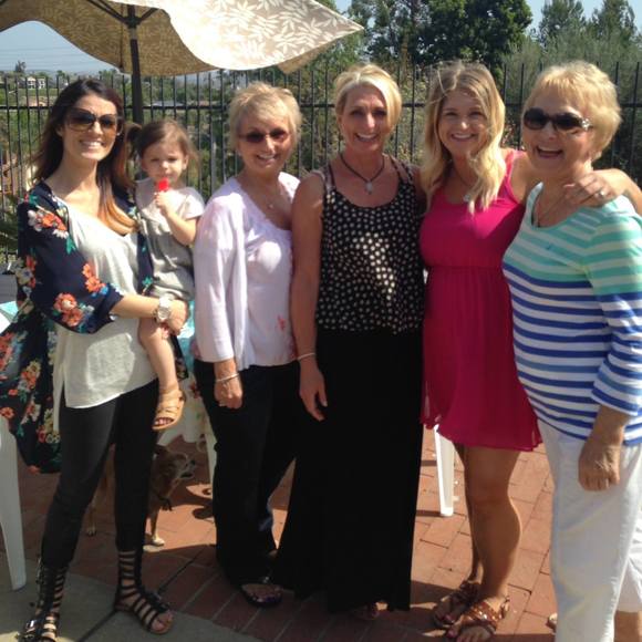 Meet your Posher, Katie - Picture 2 of 2